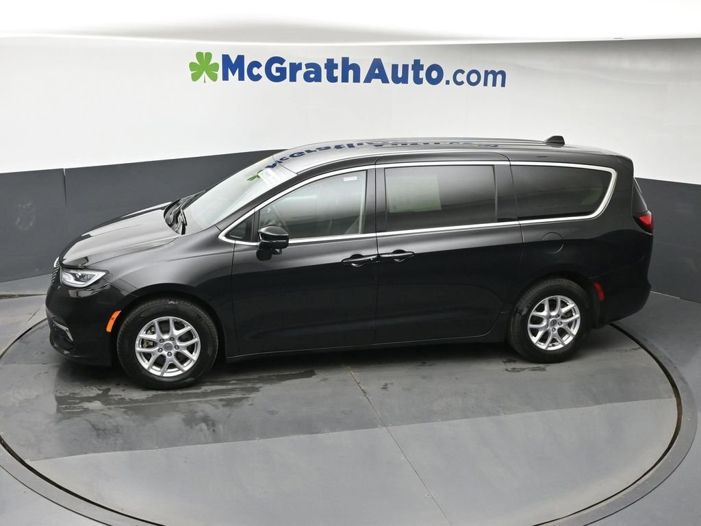 Used 2023 Black Chrysler Touring L image 24