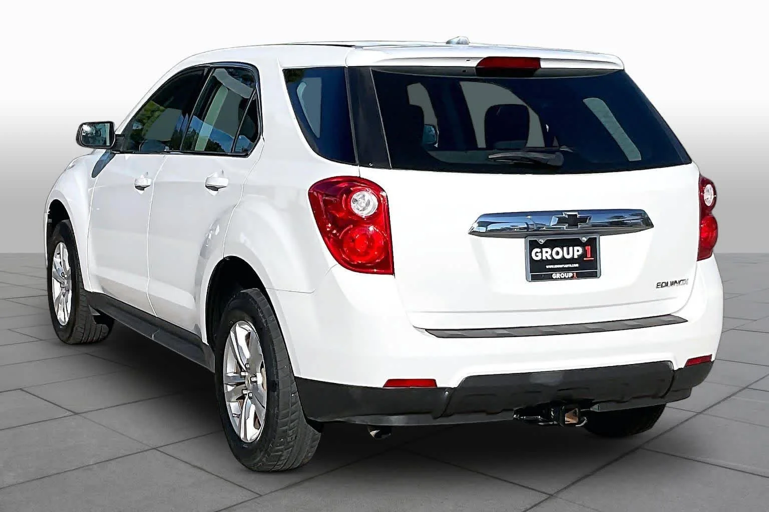 Used 2014 Summit White Chevrolet LS image 12