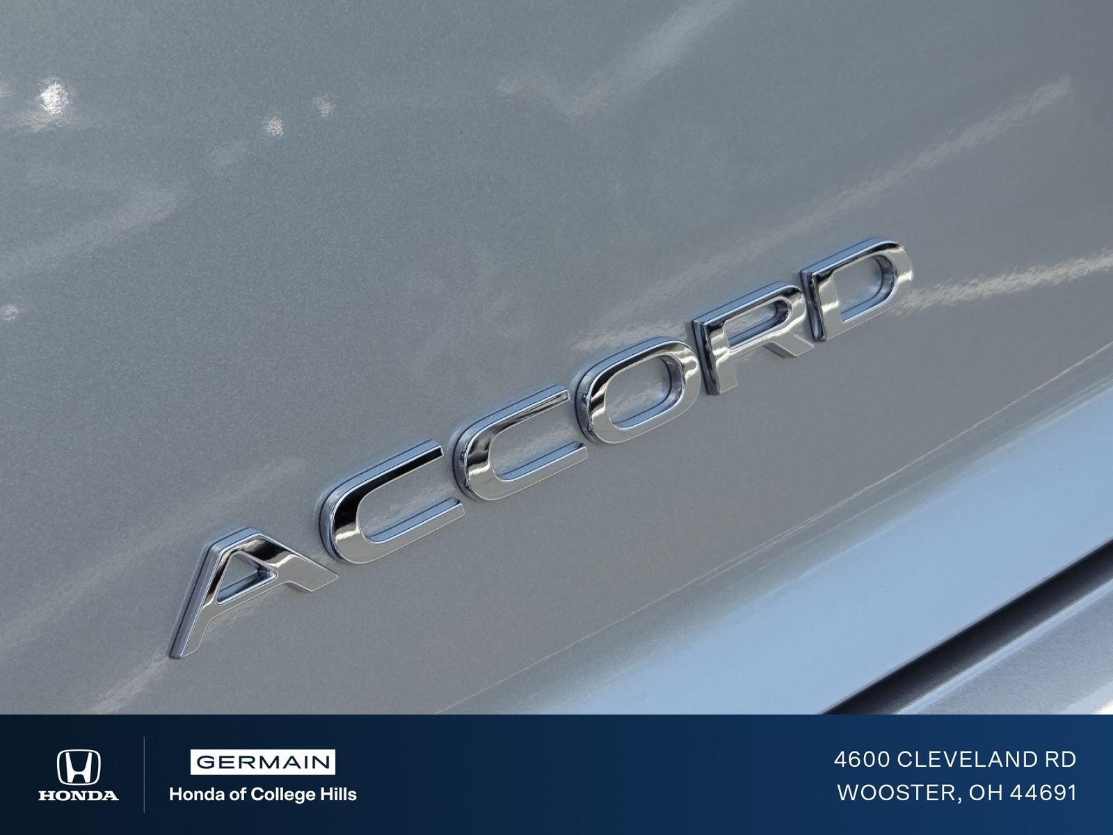 New 2026 Solar Silver Metallic Honda SE image 13