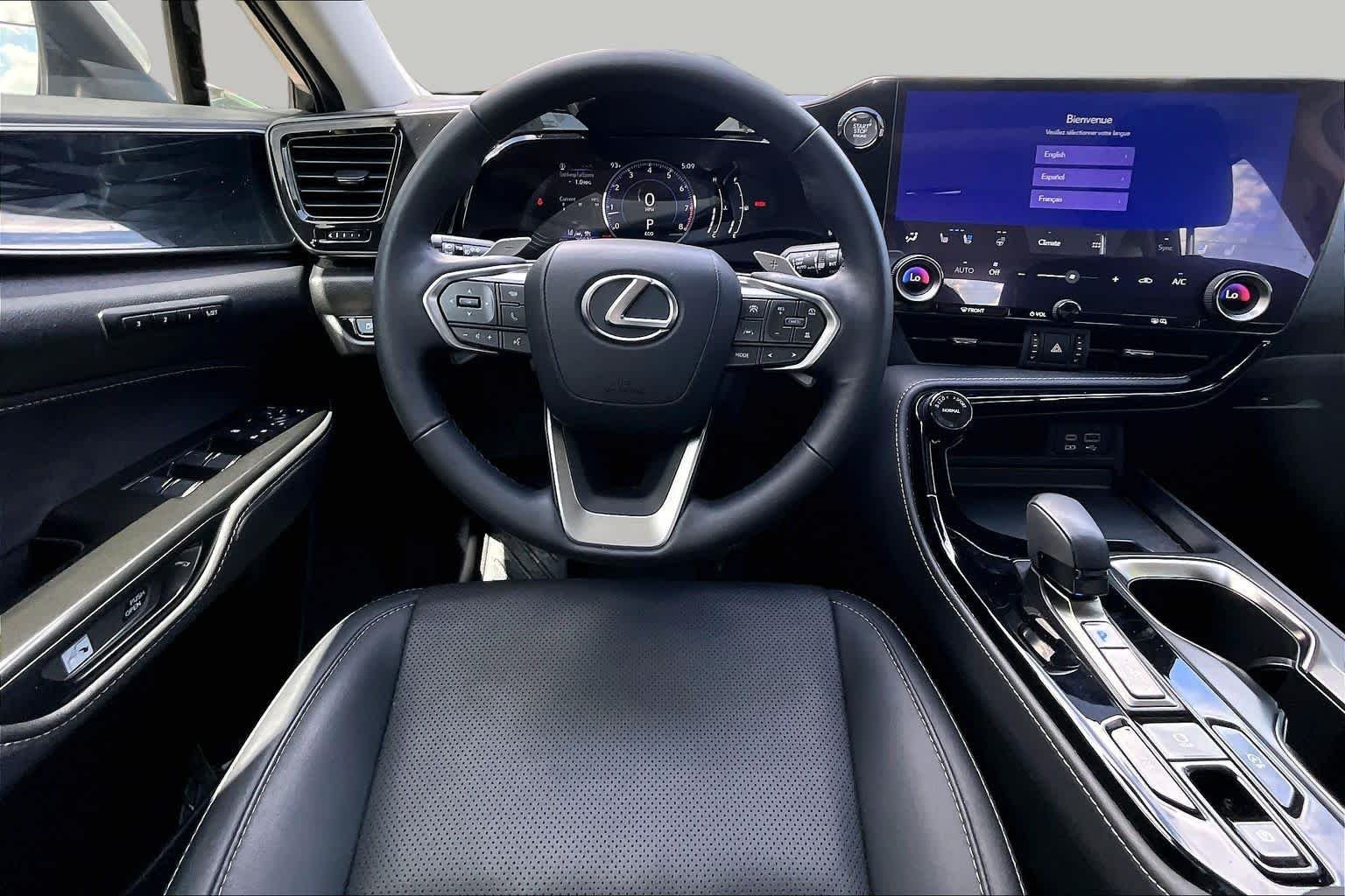 Used 2024 Eminent White Pearl Lexus Premium image 6