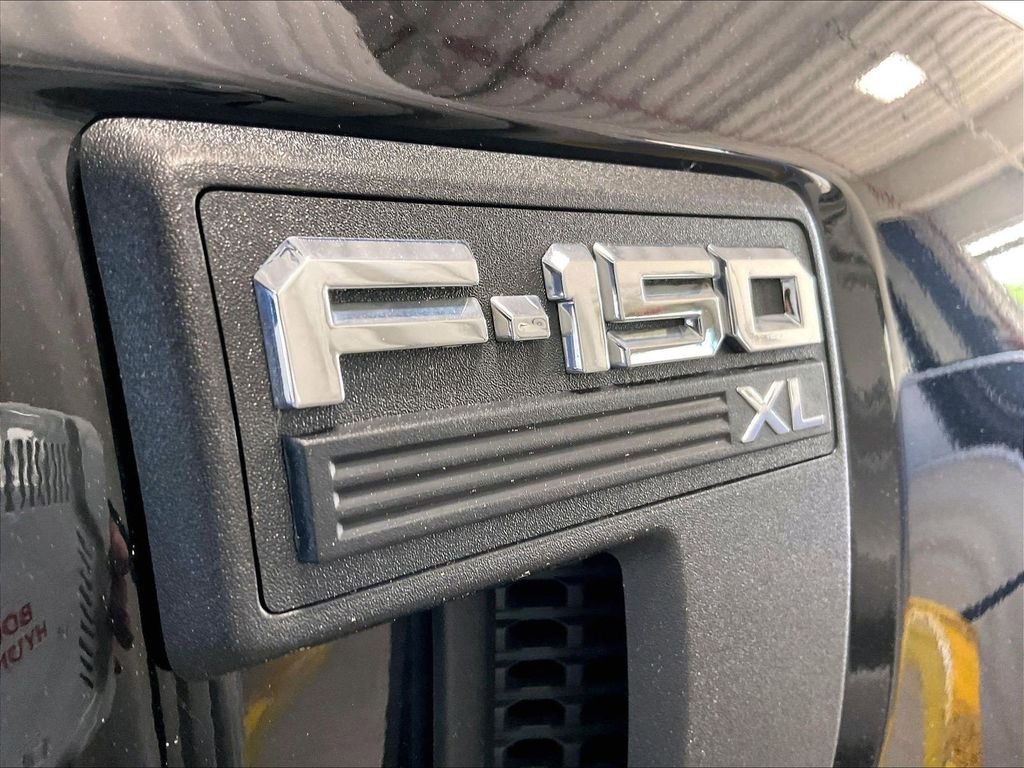 Used 2023 Black Ford XL image 28