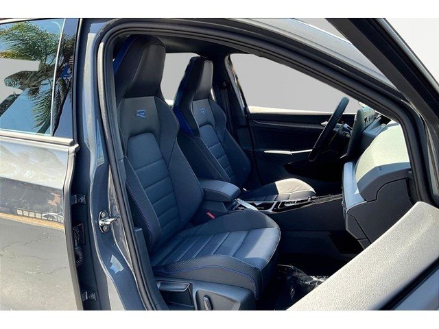 New 2026 Graphite Gray Metallic Volkswagen 2.0T image 30