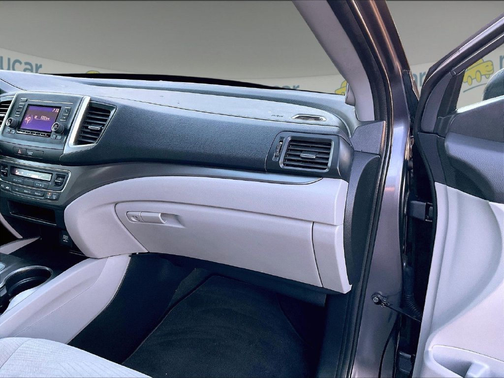 Used 2018 Gray Honda LX image 13