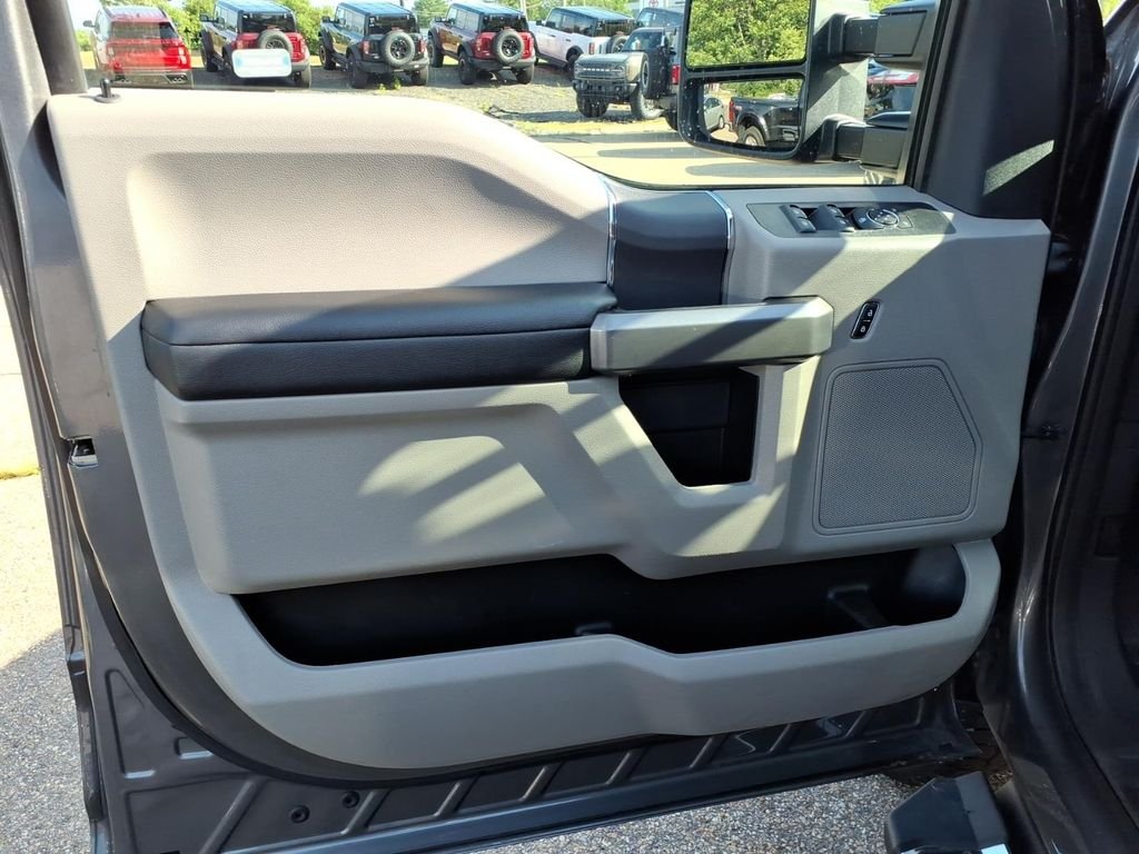 Certified Used 2022 Gray Metallic Ford XLT image 21