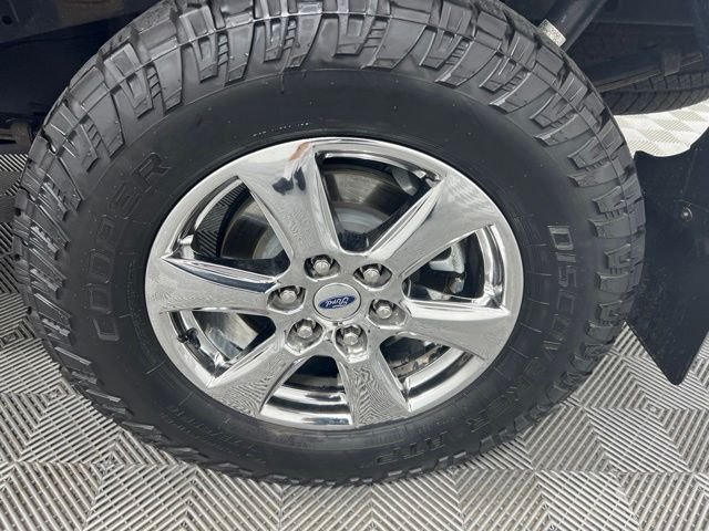 Used 2020 Blue Ford XLT image 9