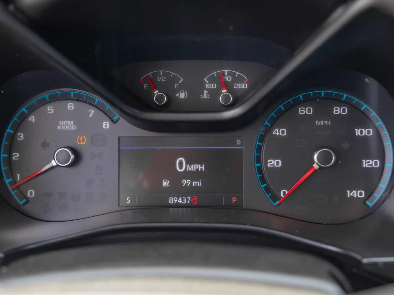 Used 2020 SATIN STEEL METALLIC Chevrolet 2WD LT image 13