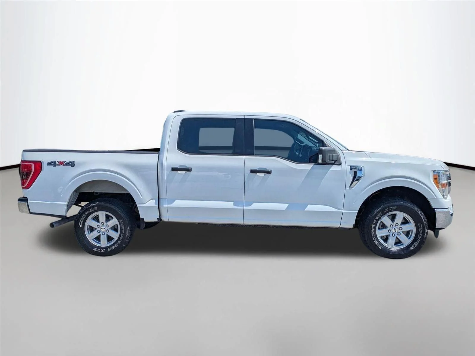Used 2021  Ford XLT image 4