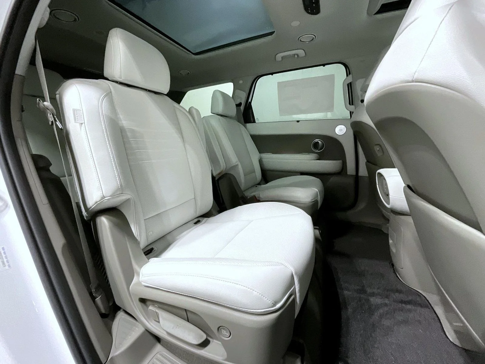 New 2026 White Hyundai Limited image 21