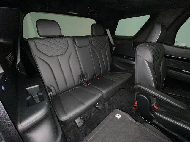 Used 2022 Green Hyundai Calligraphy image 24