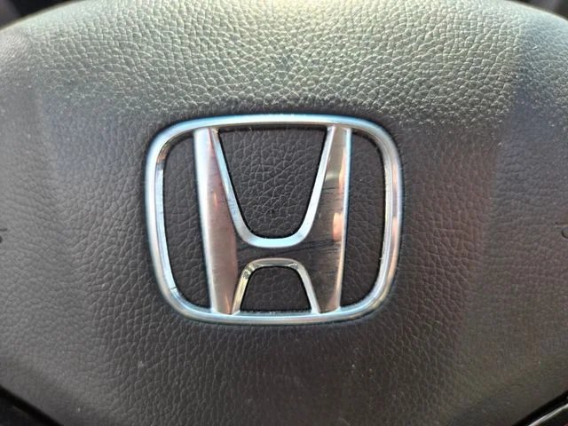 Used 2022 White Honda LX image 31