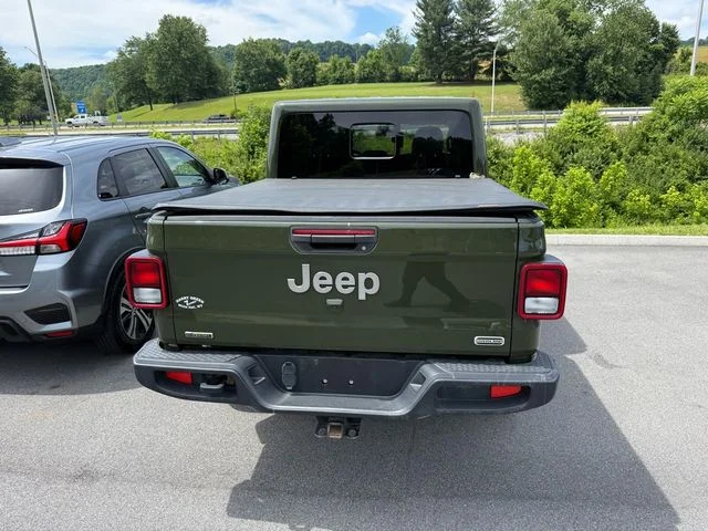 Used 2022 Green Jeep Overland image 15