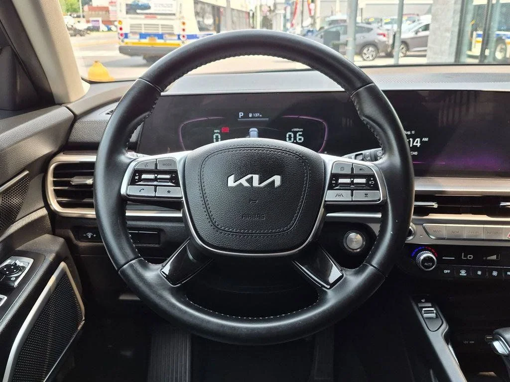 Used 2023 Gray Kia S image 15