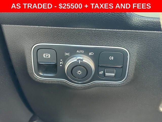 Used 2021 Silver Mercedes-Benz GLB 250 image 19