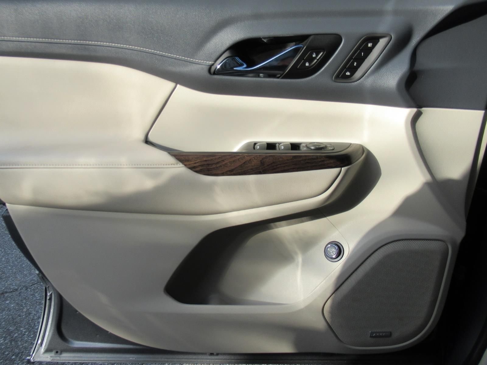 Used 2021 Gray GMC Denali image 21