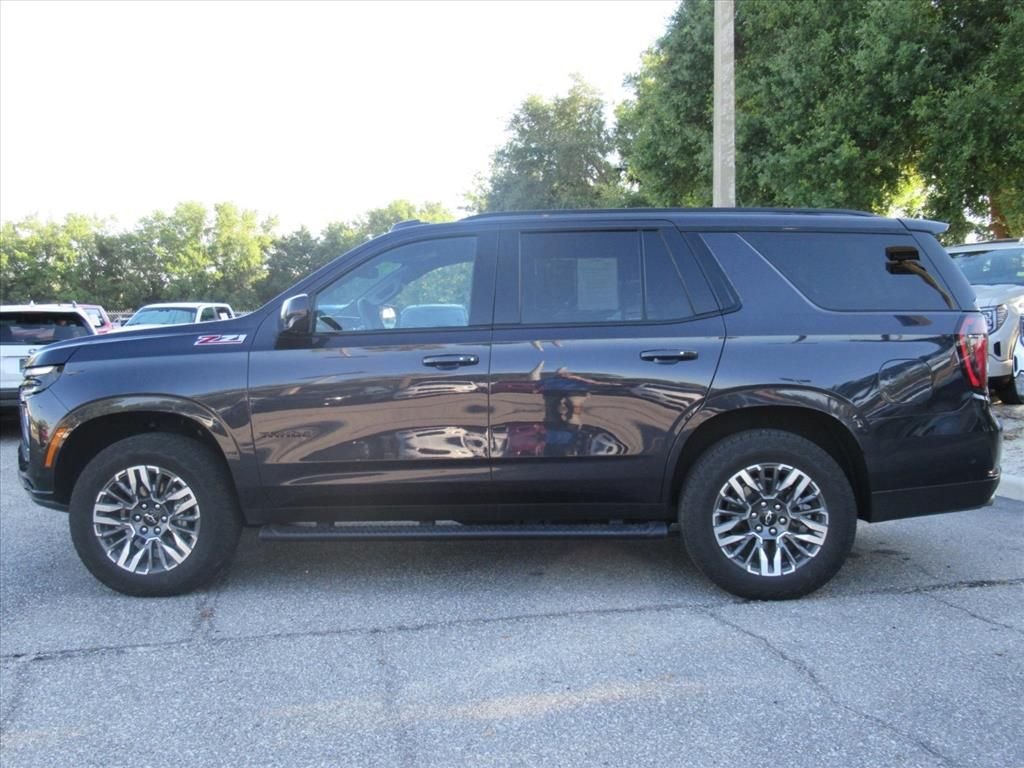 Used 2025 Gray Chevrolet Z71 image 4