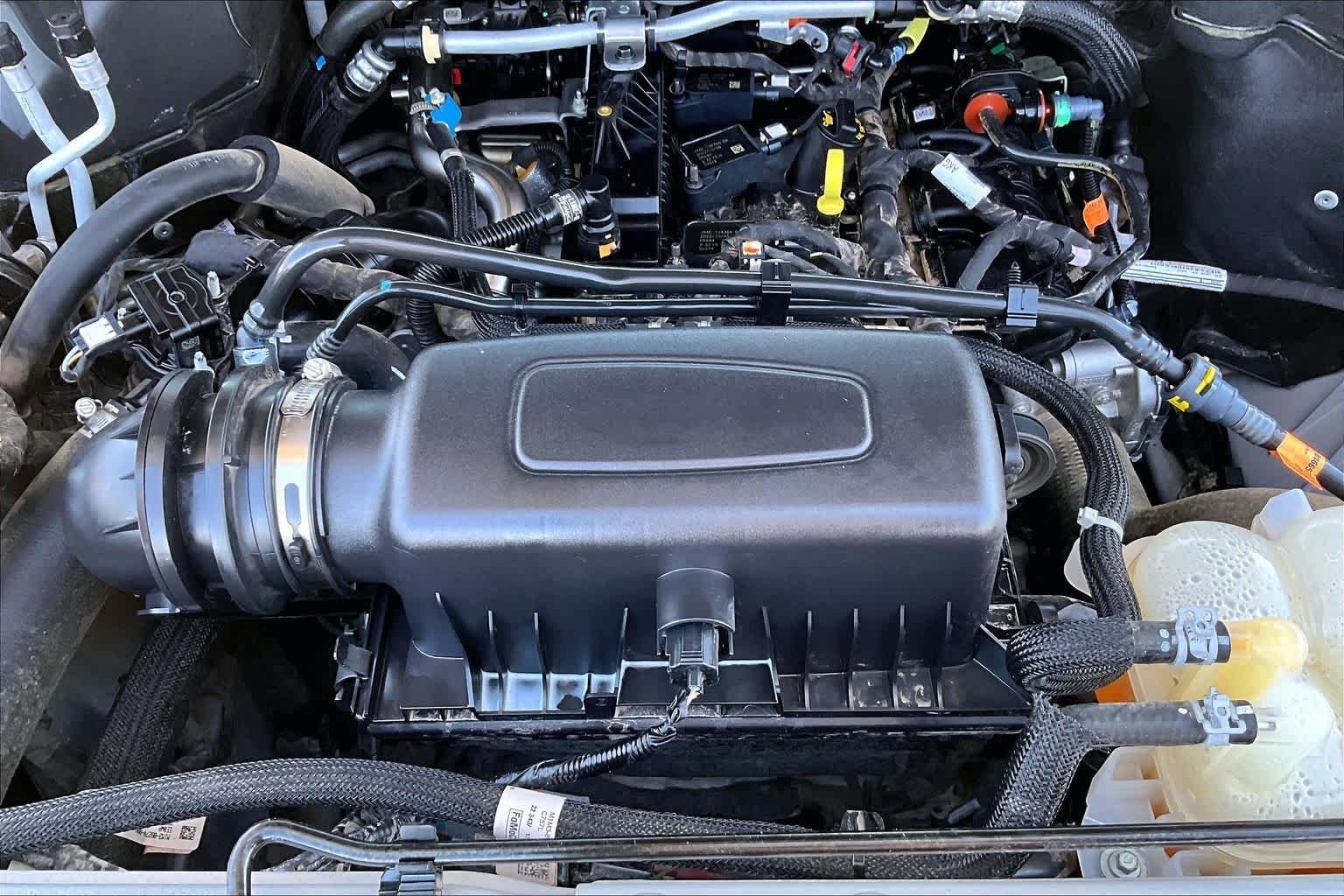 Used 2023 Iconic Silver Ford XLT image 31
