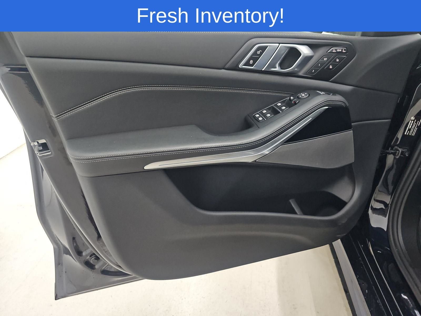 Certified Used 2026 Carbon Black Metallic BMW xDrive40i image 9