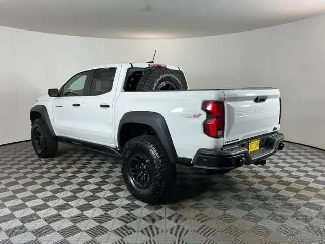 Used 2026 White Chevrolet ZR2 image 6