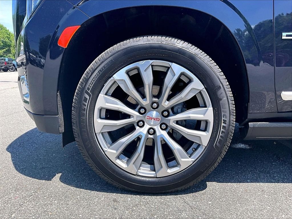 Used 2022 Blue GMC Denali image 7