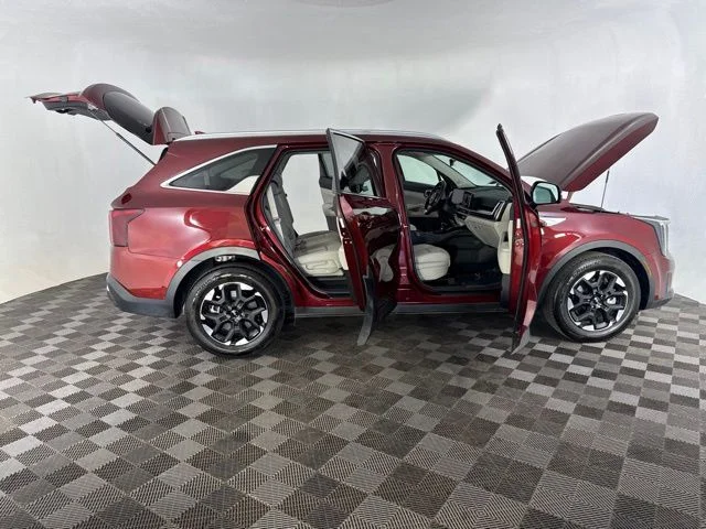 Used 2024 Red Kia S image 15