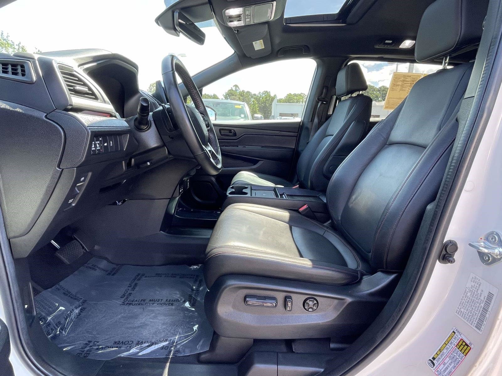 2025 Honda Odyssey Sport L - Photo 14