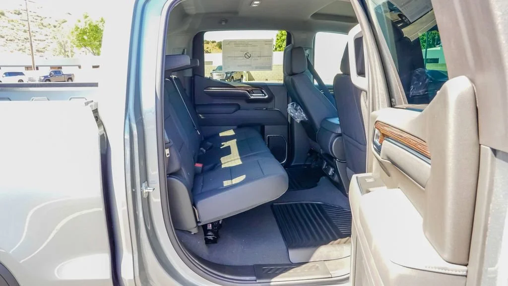 2026 GMC Sierra 1500 SLE - Photo 11