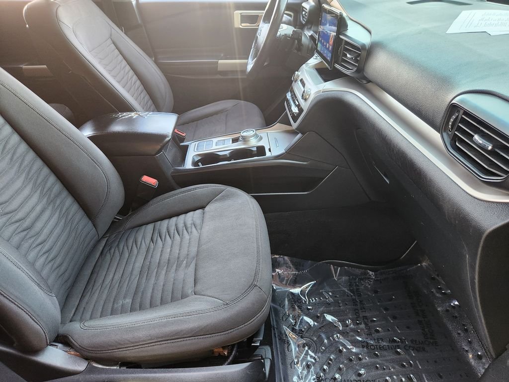Used 2020 Agate Black Metallic Ford XLT image 16