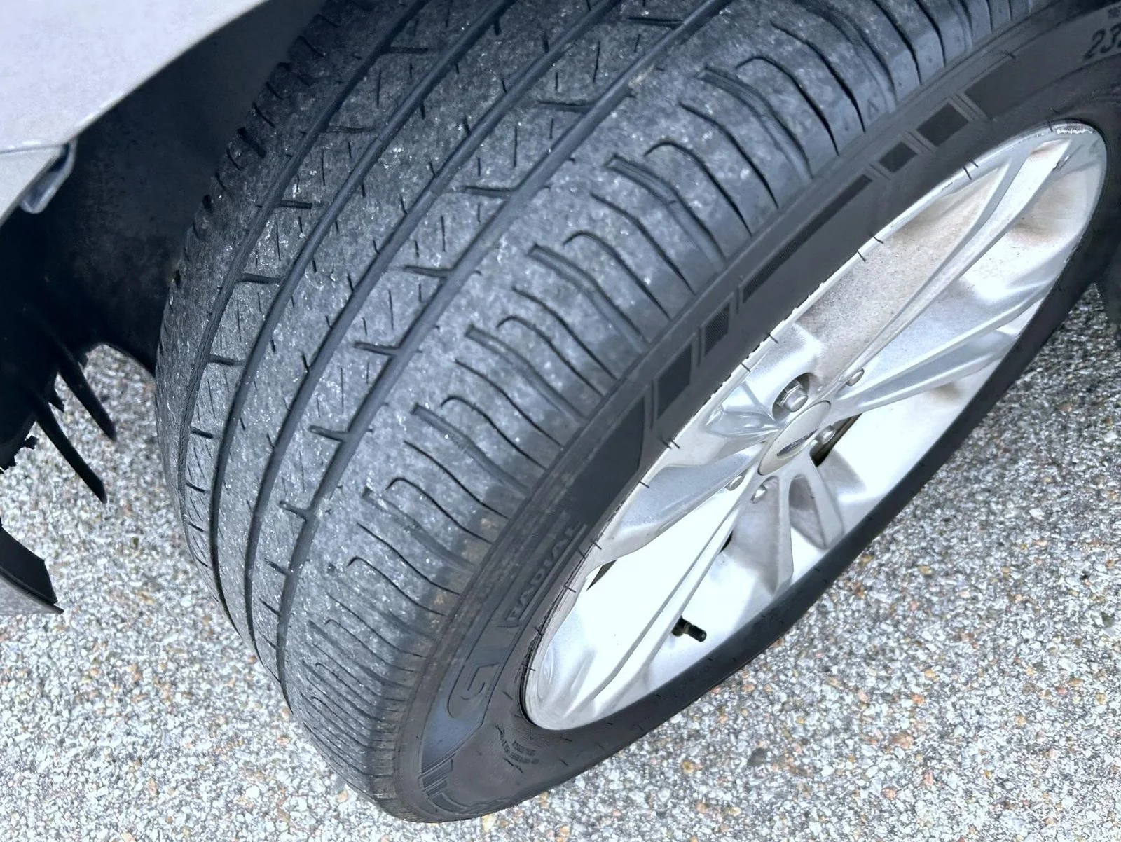 Used 2013 Gray Ford SEL image 21