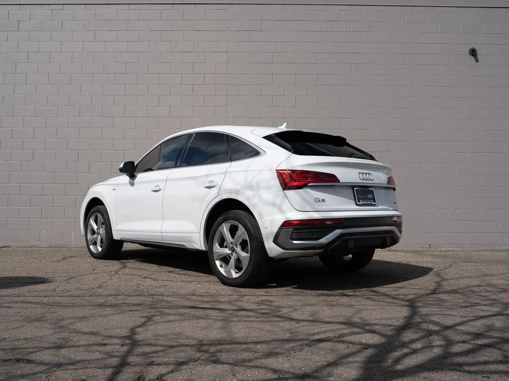 Used 2023  Audi  image 3