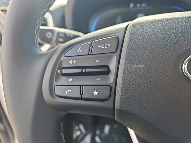 2025 Hyundai Venue SEL - Photo 19