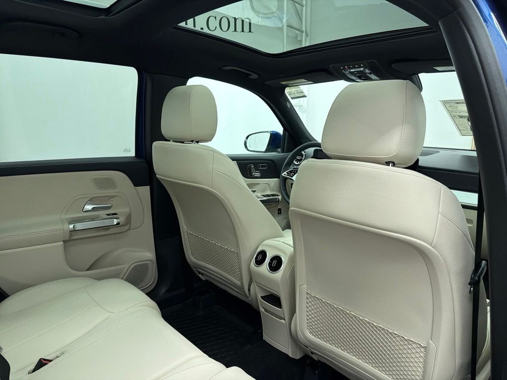 New 2026 Starling Blue Metallic Mercedes-Benz GLB 250 image 25