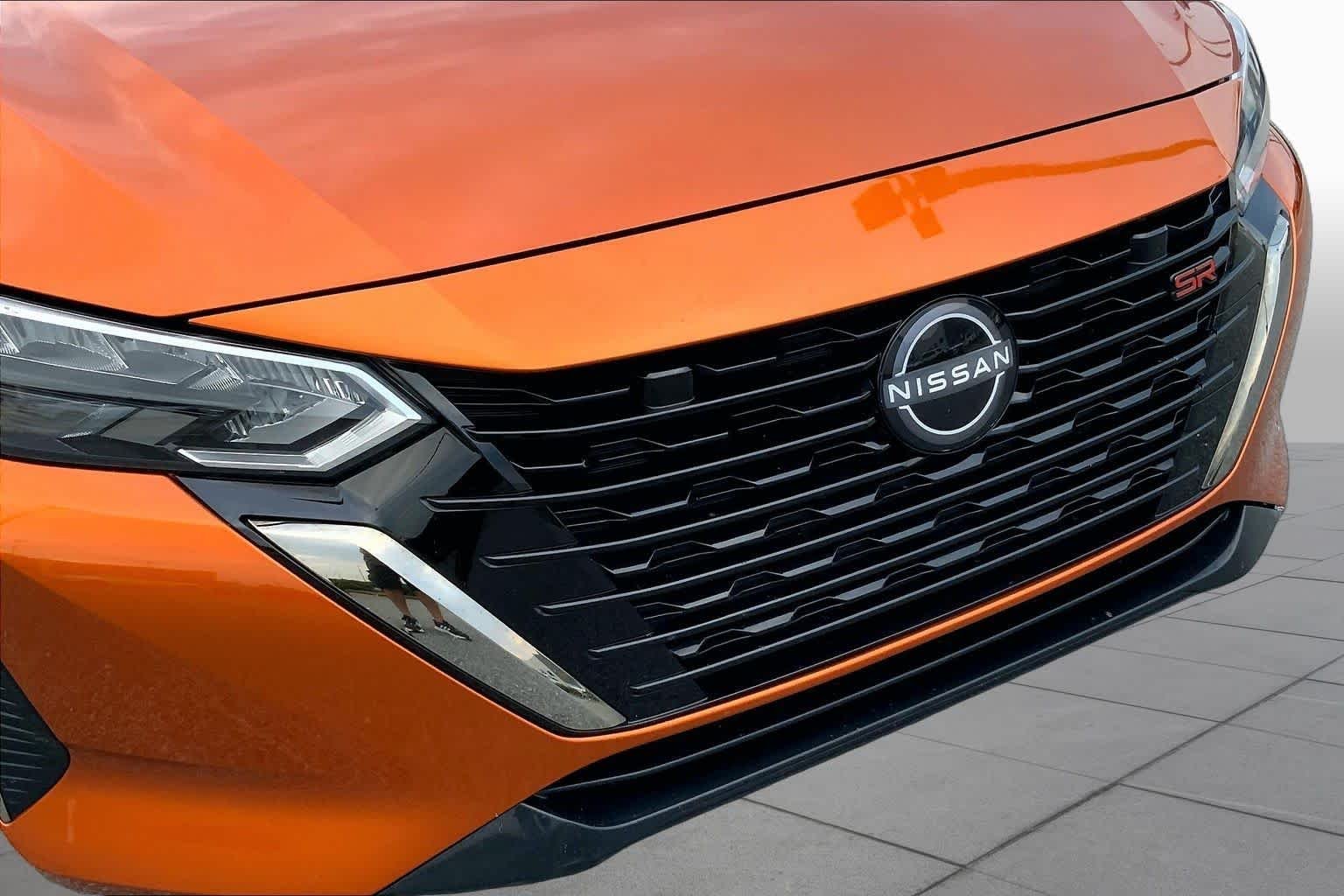Used 2025 Monarch Orange Metallic/Super Black Nissan SR image 29