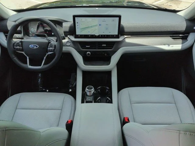 New 2026 Agate Black Metallic Ford Platinum™ image 15