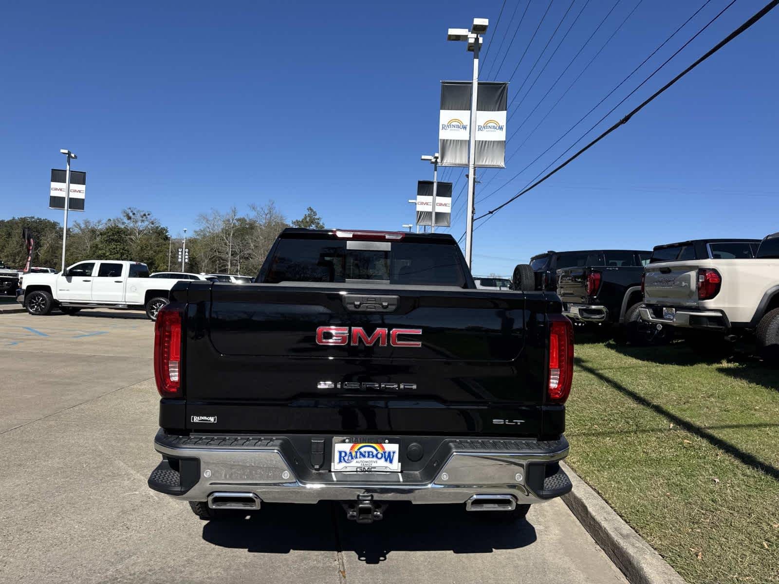 2026 GMC Sierra 1500 SLT - Photo 6