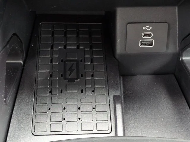 New 2026 Shadow Black Ford XLT image 22