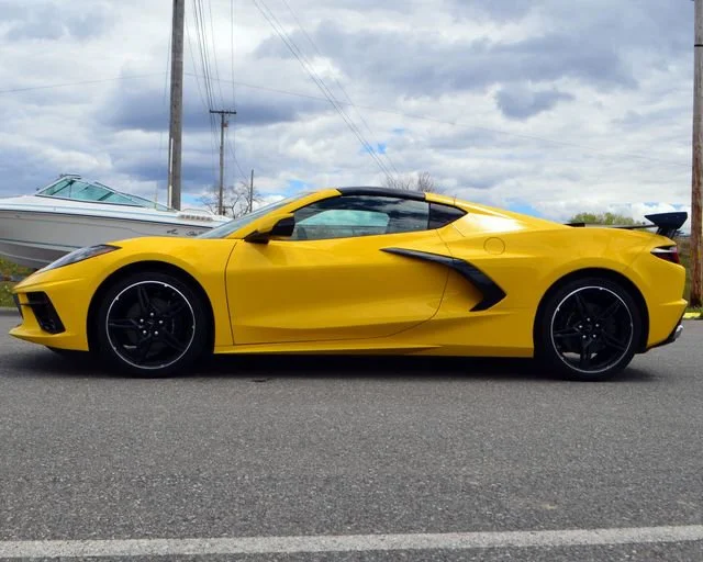 2025 Chevrolet Corvette 2LT - Photo 3