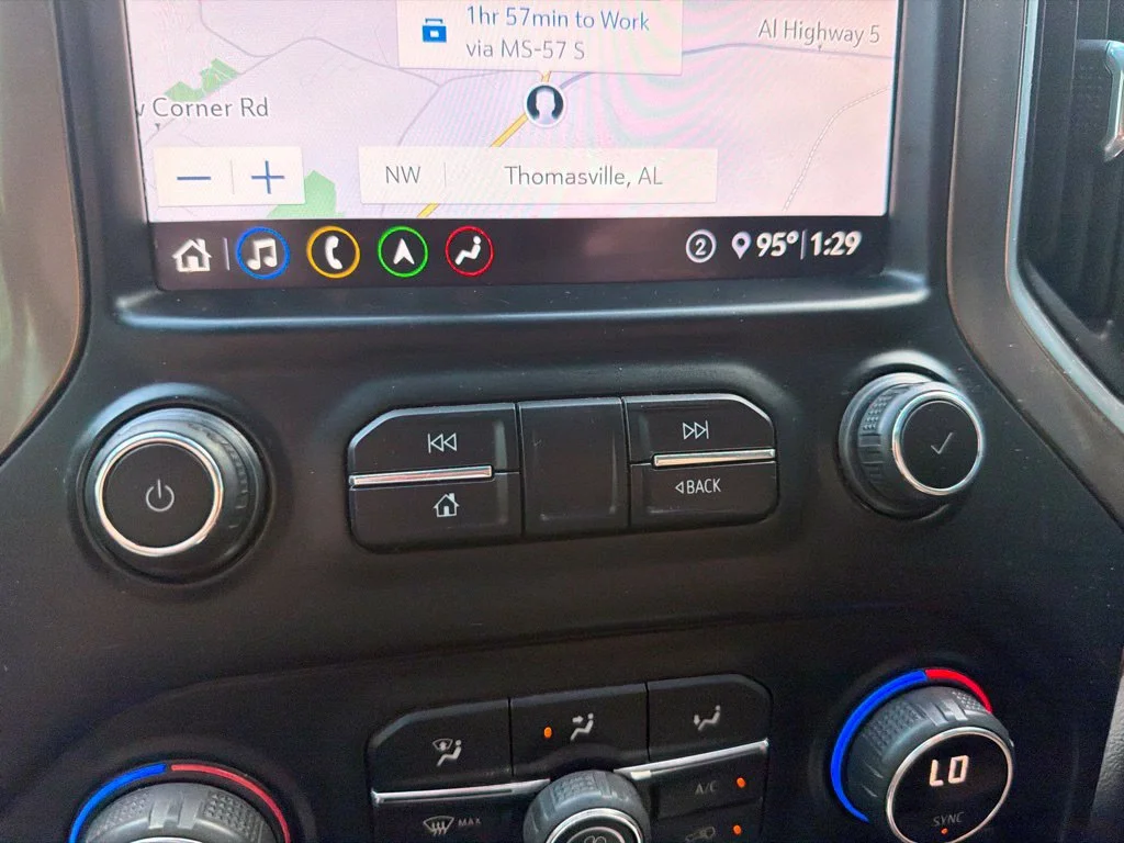 Used 2020 IRIDESCENT PEARL TRICOAT Chevrolet High Country image 20
