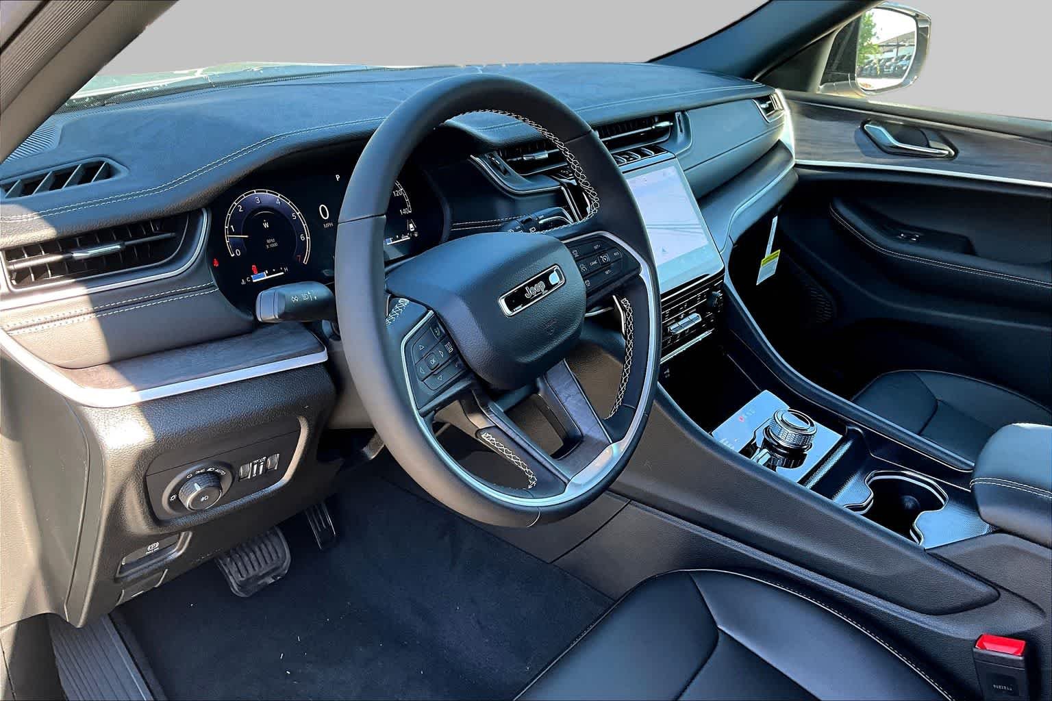 2025 Jeep Grand Cherokee L Limited - Photo 9