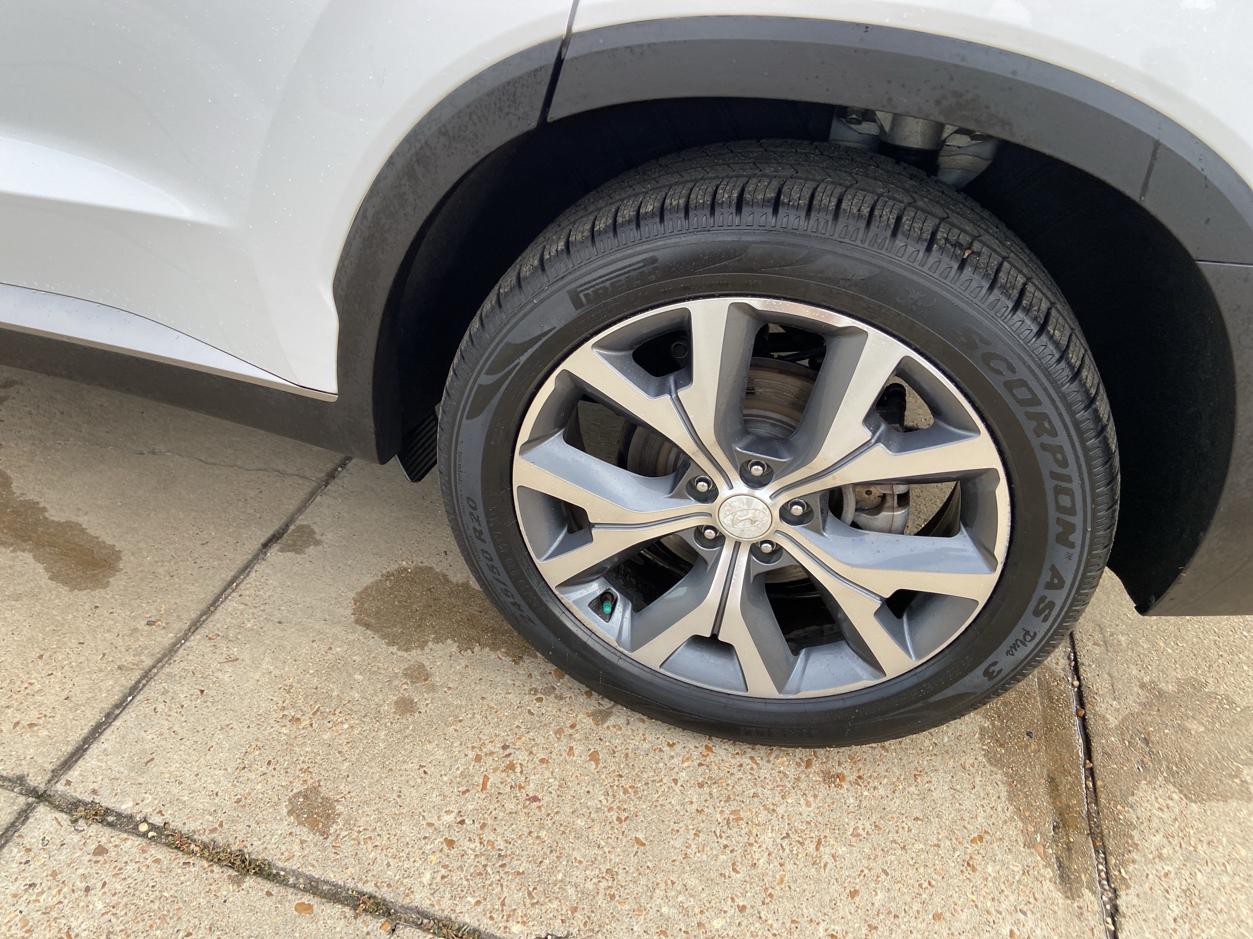 Used 2020 Hyper White Hyundai SEL image 30