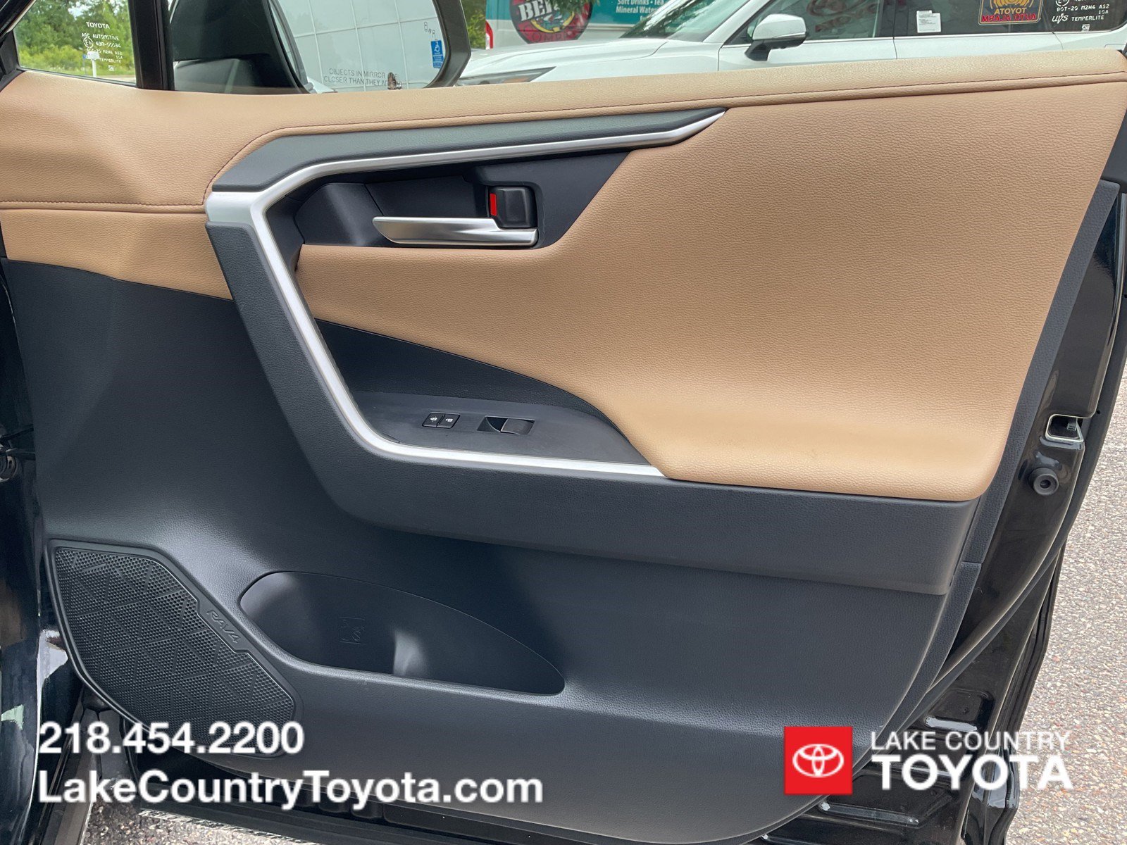 Used 2019 Midnight Black Metallic Toyota Limited image 14