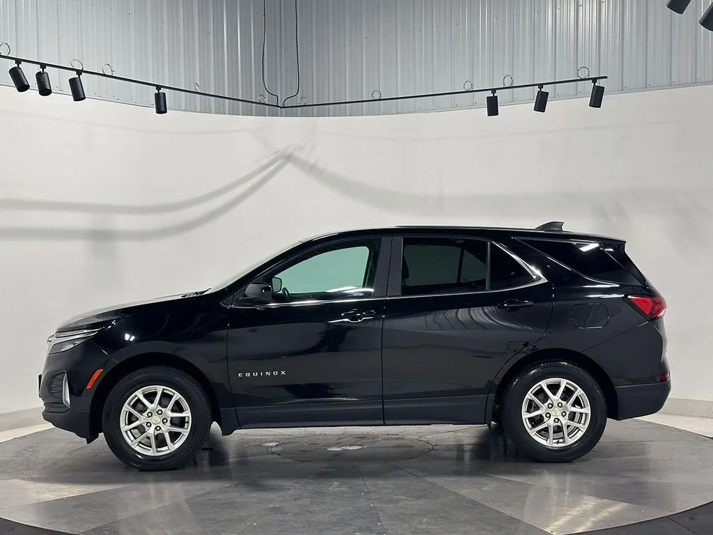 Used 2022 Black Chevrolet LT image 16