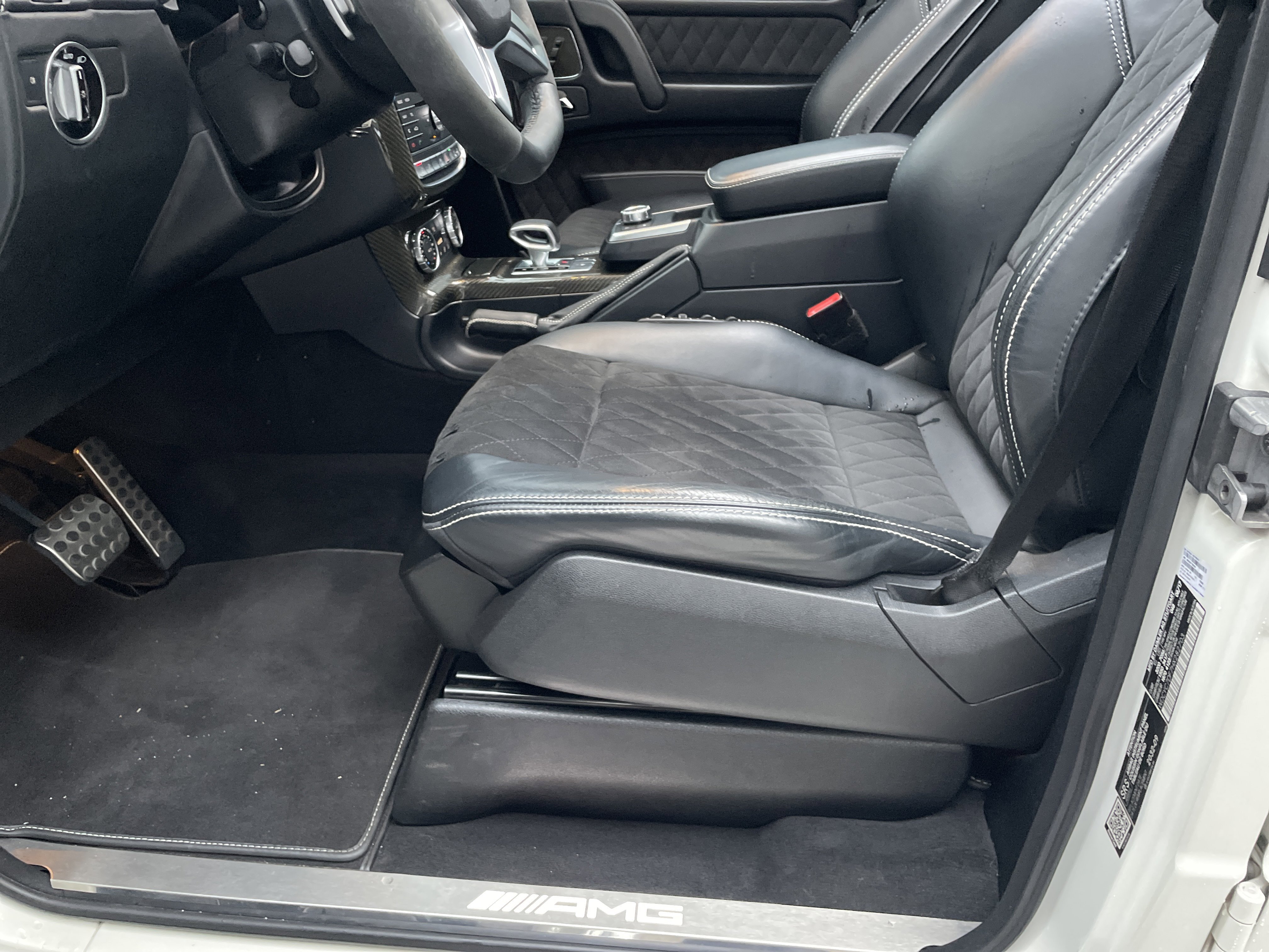 Used 2017 designo® Mystic White Metallic Mercedes-Benz AMG® G 63 4MATIC® SUV image 19