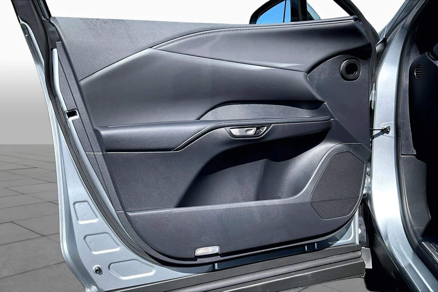 New 2026 Iridium Lexus PREMIUM image 16
