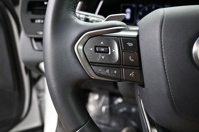 Used 2024 White Lexus 350 image 29