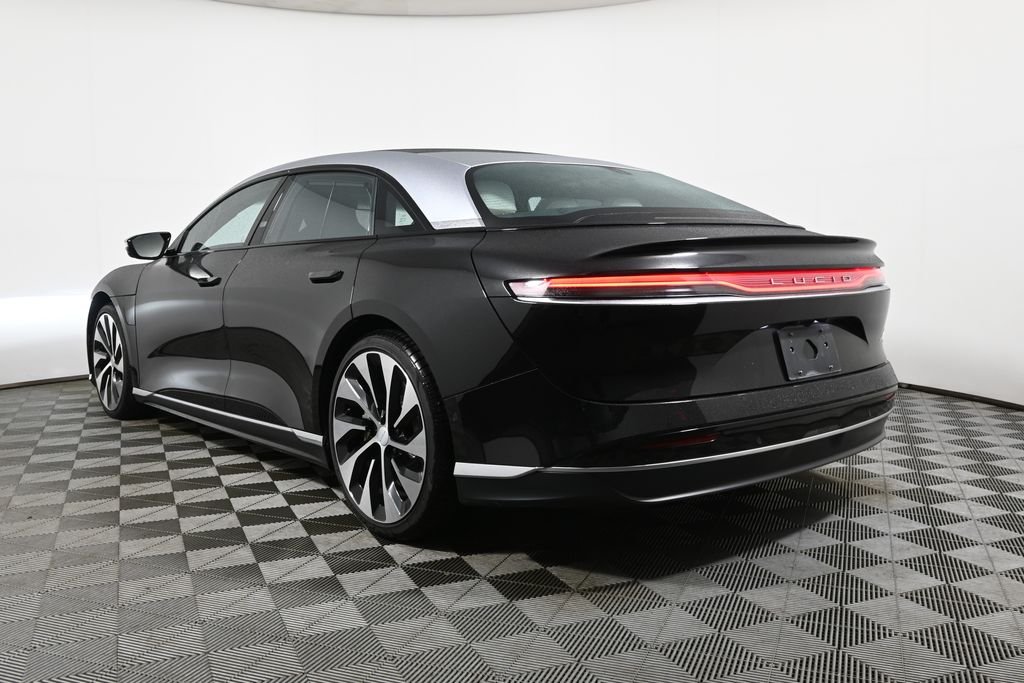 Used 2022 Black Lucid Grand Touring image 8