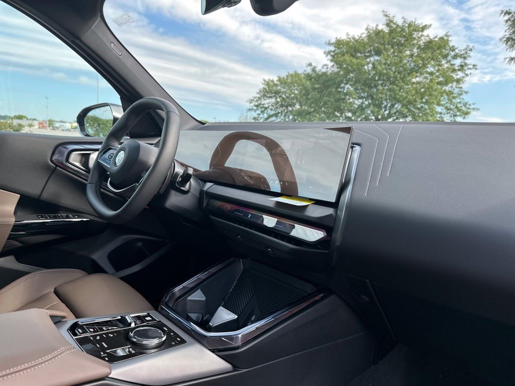 New 2026 Dark Graphite Metallic BMW 30 xDrive image 26