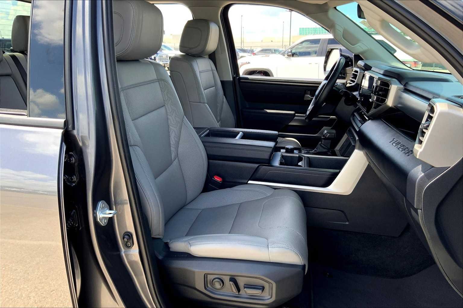 Used 2022 Magnetic Gray Metallic Toyota SR5 image 9
