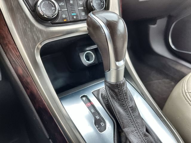 Used 2013 SUMMIT WHITE Buick BASE image 21