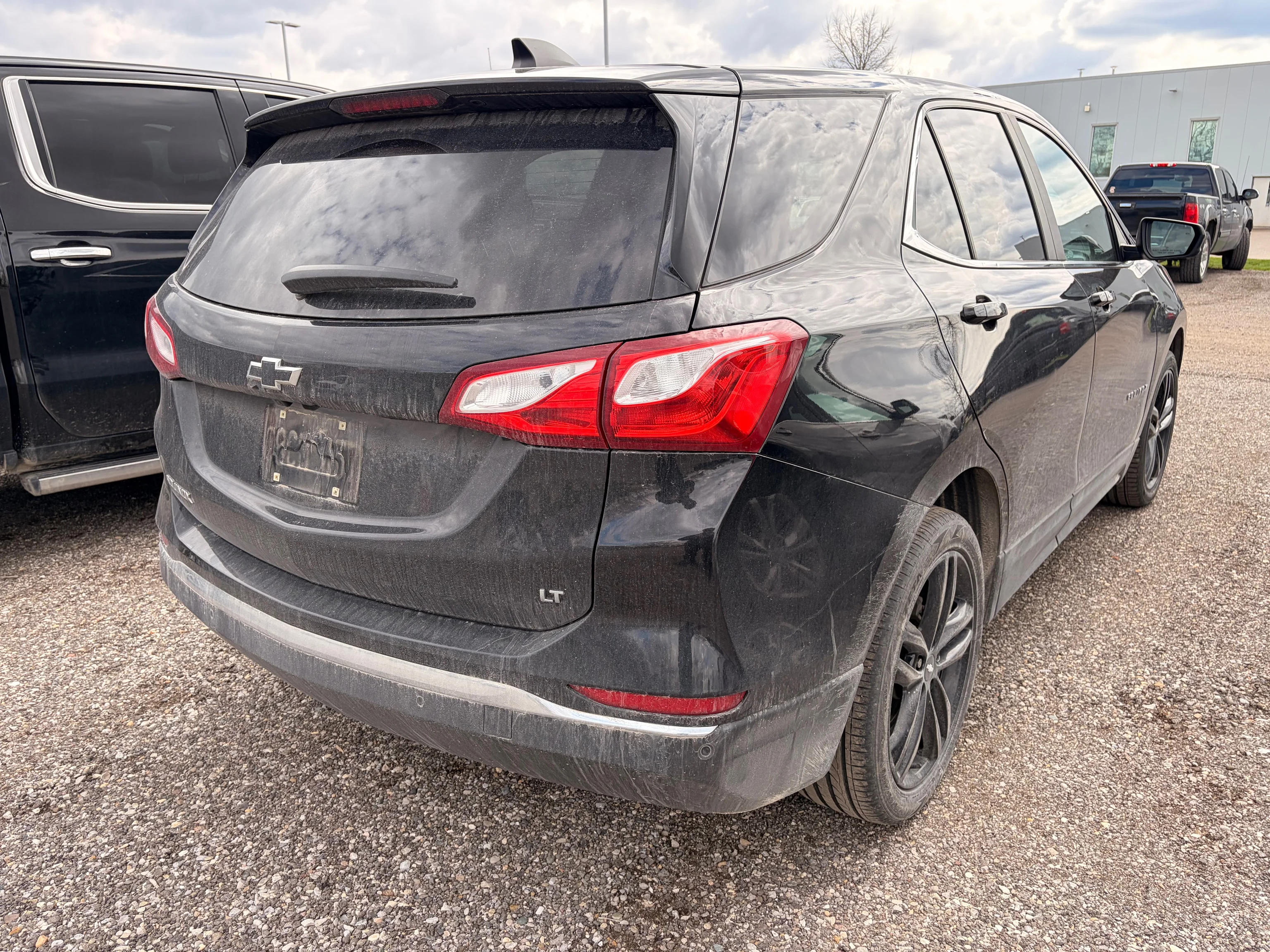 Used 2021  Chevrolet LT image 3