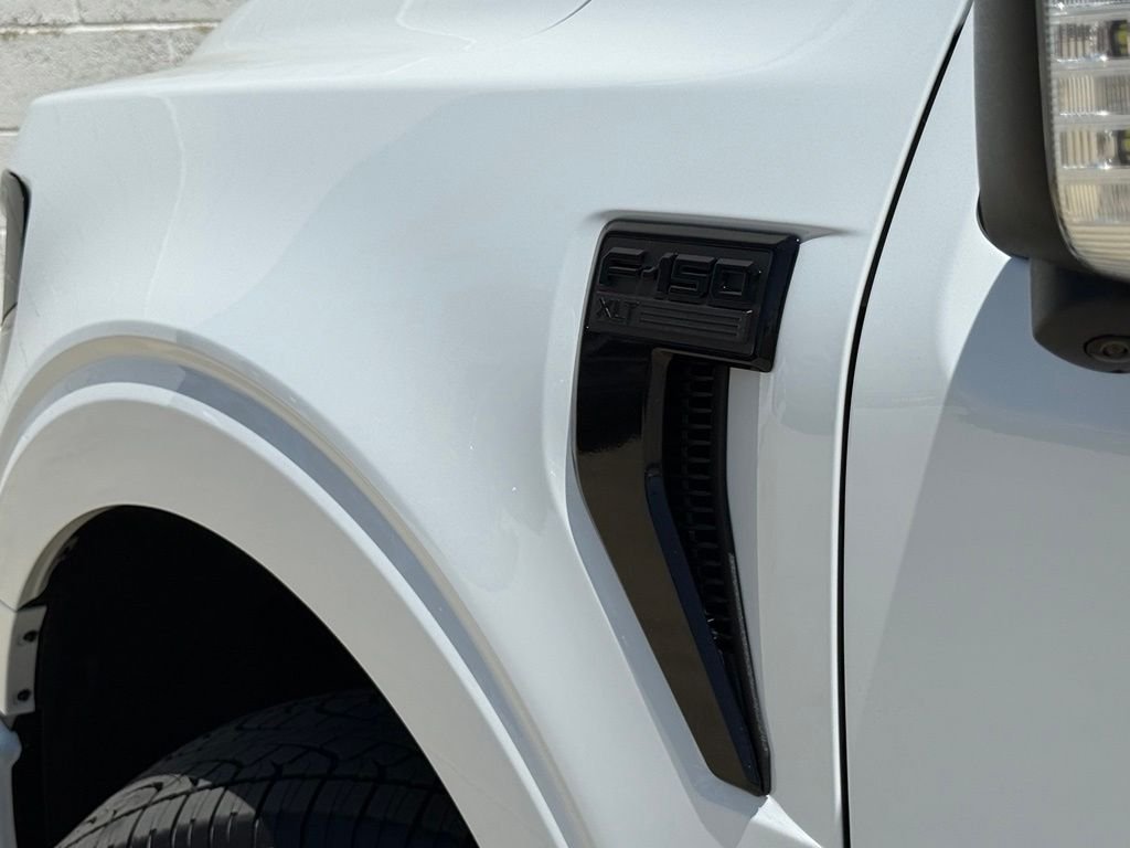 New 2026 Oxford White Ford XLT image 19